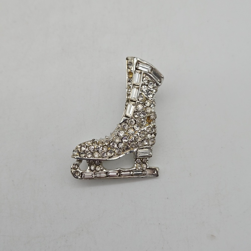 Vintage Ice Skating Boot Skate Brooch Silver Toned Rhinestone Crystals